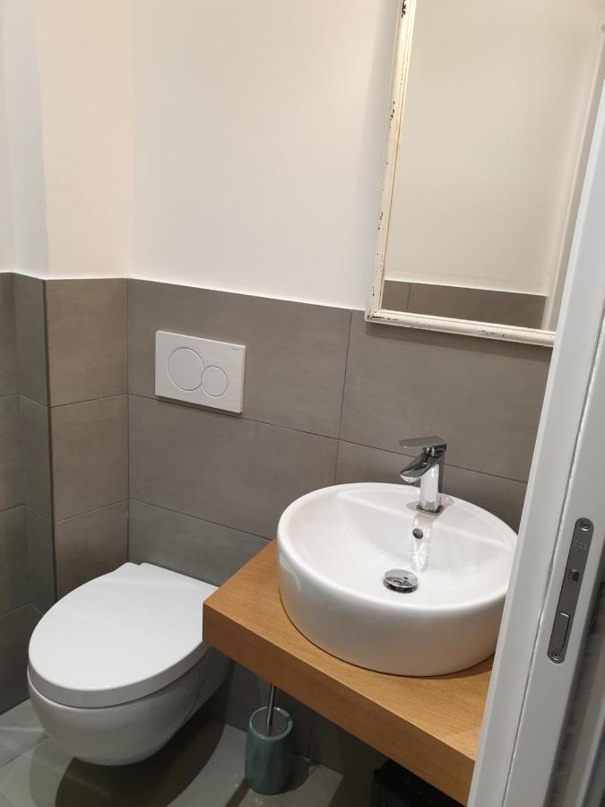 Residenza Azzurra Hotel Cattolica Bagian luar foto