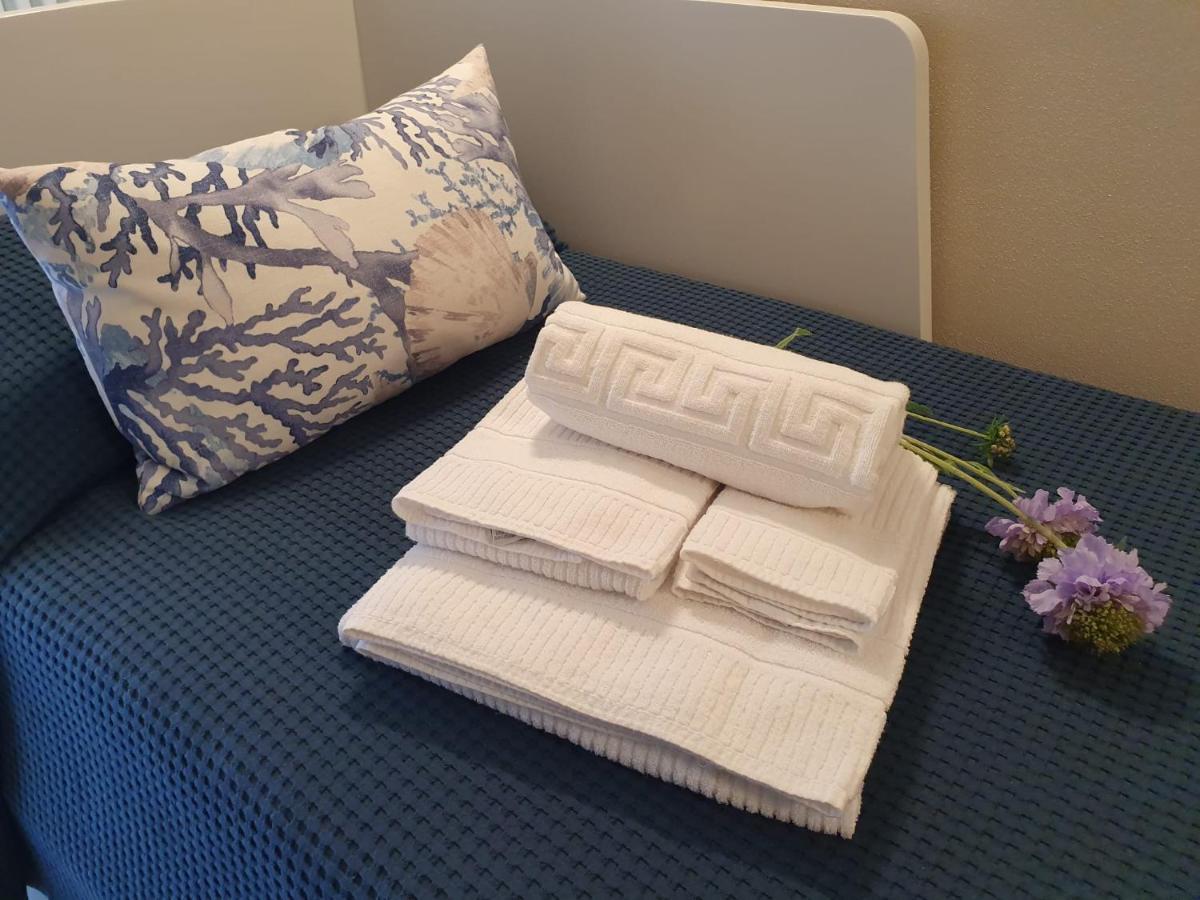 Residenza Azzurra Hotel Cattolica Bagian luar foto